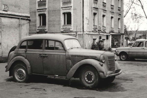 Moskvitch 400-420 (USSR)