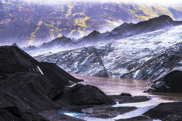 Glacier et moraine