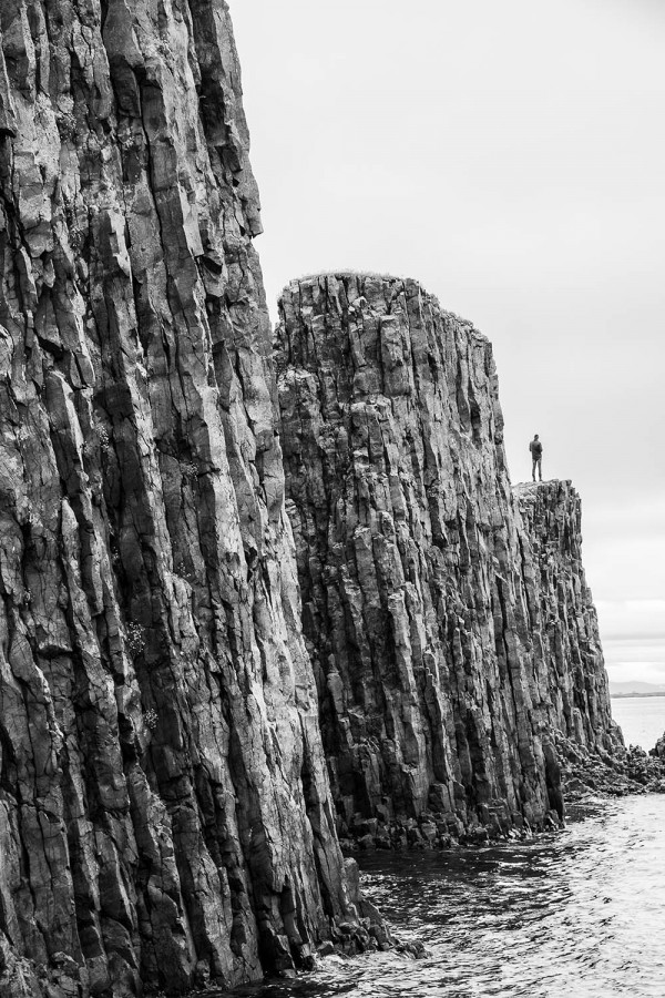 Homme à la falaise (2)